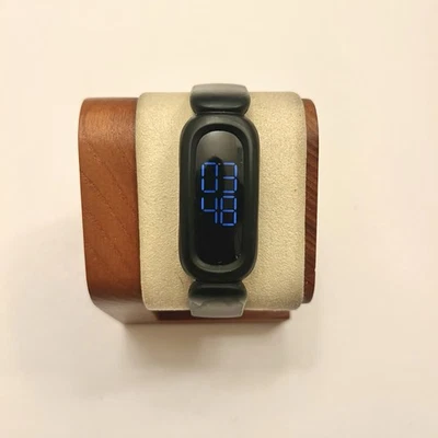 Fitbit Ace 3 Niños Actividad Fitness Rastreador Negro/Rojo Foto 1 de 4