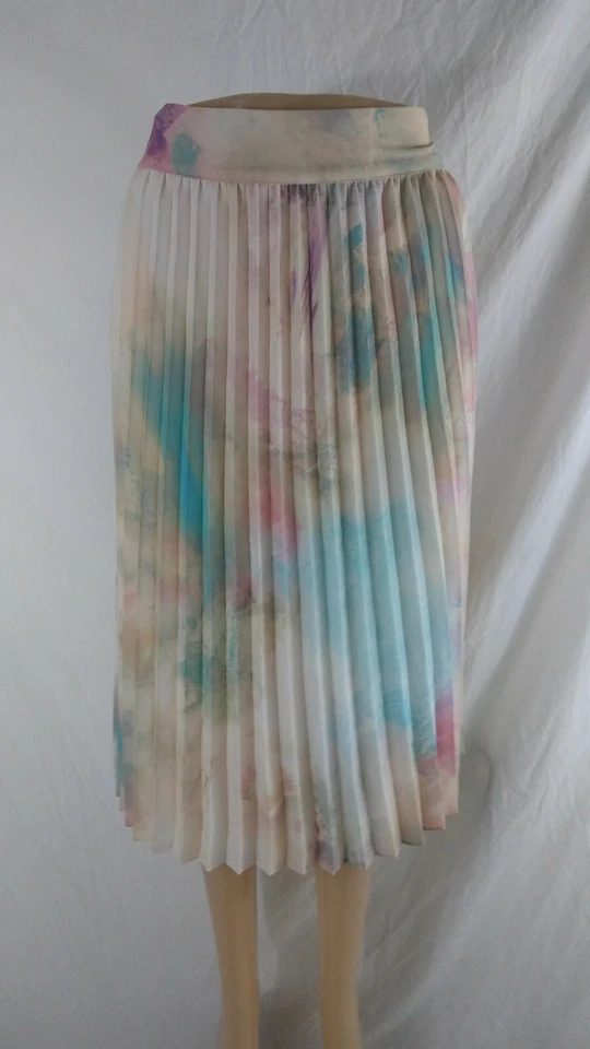 NEW Worthington Woman Size XXL Marble Design Pleated Skirt Stretch Waist - Image 1 of 4
