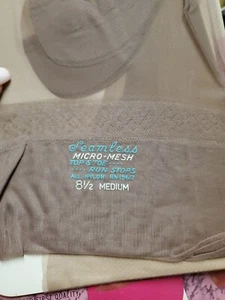 Vtg 1950s Wendy Lee Seamless Flat Knit Nylon Garter Stockings 8.5 M Pin Up Prop  - Picture 1 of 10