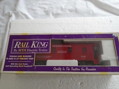 MT 7700 RAIL KING by MTH  3 RAIL PENNSYLVANIA WOODSIDED CABOOSE - Image 1 of 4
