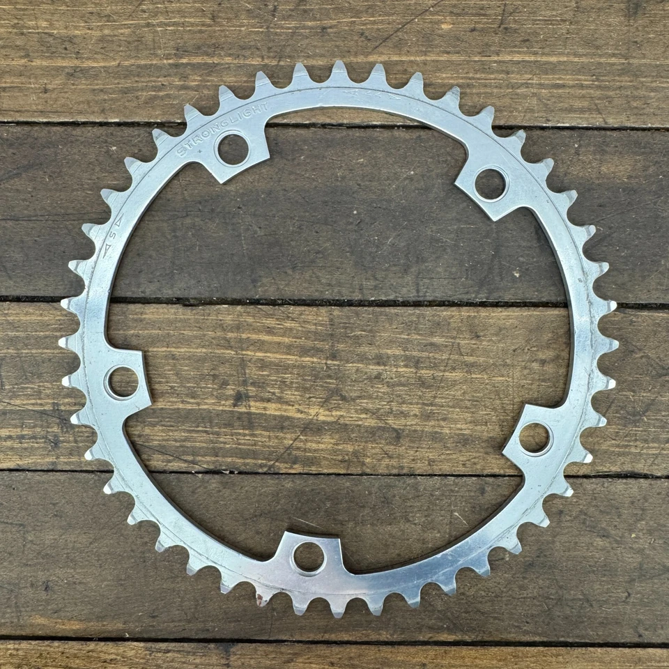 Vintage Stronglight Chainring 44 Tooth 144 BCD Alloy 5 Arm  Eroica 44t 80s Alloy - Image 1 of 4