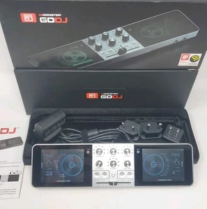 Monster GO DJ - Mixer portatile giradischi digitale con touch screen LCD - GODJ - Foto 1 di 13