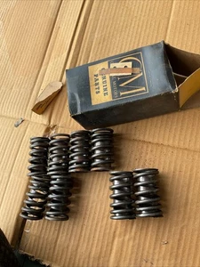 1955 - 61 Chevrolet 150 210 BelAir Nomad NOS valve springs 3732814 Lot Of 8 NOS - Bild 1 von 7
