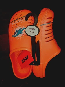 Miami Dolphins NFL Clog FOCO Slides Schuhe Jugend 4-5 Neu Mit Etikett - Bild 1 von 4