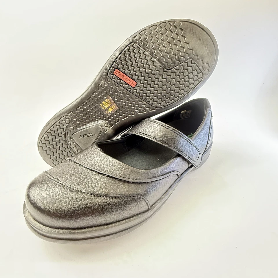 Zapato cómodo para diabéticos de cuero Lisa pétalos negros anchos talla 8,5 APEX A330W para mujer Foto 1 de 4