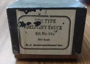NJ International HO Metallbausatz #104 UPS Typ Lieferwagen - Bild 1 von 5