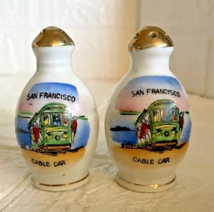 Juego de cocteleras de sal y pimienta con forma de jarrón de cerámica de colección. Teleférico de San Francisco - Imagen 1 de 4