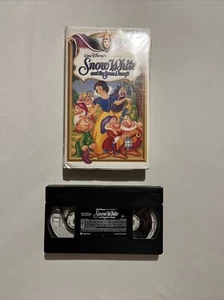 Snow White And The Seven Dwarfs (VHS) - Picture 1 of 2