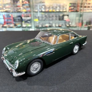 AUTOart 1/18 Aston Martin DB5 (British Racing Green) 70286 - Picture 1 of 12