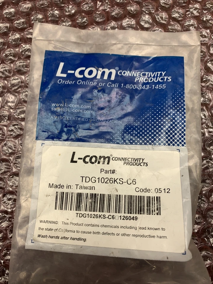 New L-Com Panel Mount TDG1026KS-C6 Shielded Ethernet Cable Coupler  - Image 1 of 3