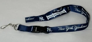 New York Yankees Lanyard Keyholder Badge Holder Keychain - Picture 1 of 3
