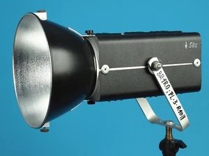 Multiblitz Ministudio 202 Foto-Studioblitz. 13943 - Bild 1 von 11