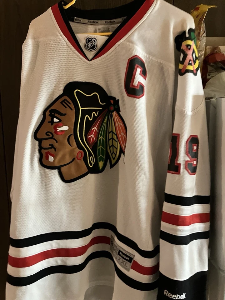 Camiseta deportiva de hockey Chicago Blackhawks Toews auténtica Reebok Home NHL 52 roja Foto 1 de 1