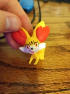 Pokemon Fennekin Figur Spielzeug 1,5" Nintendo Tomy 2015 - Orange Augen - Bild 1 von 5