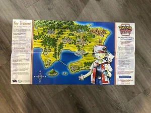 27 x 14 PÓSTER Liga Pokémon Gameboy N64 NES SNES Tarjeta WOTC Rojo Azul Amarillo Años 90 - Imagen 1 de 2