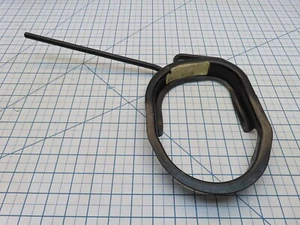 Snapper 7042489 Grass Bag Connector Bracket Black New and Ugly 60954 42489 - Picture 1 of 10