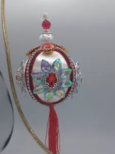 Red Amazing Winter Daisy Rhinestones Tassel Vintage Style PushPin Beads Ribbon - Picture 1 of 4
