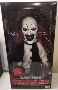 TERRIFIER ART THE CLOWN 15" INCH MDS MEGA SCALE FIGURE W/SOUND MEZCO IN STOCK - Picture 1 of 15