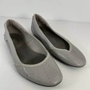 Puma Sport Women 10 Lifestyle Flats Slip On Grey Silver Casual Shoes Minimalist - Picture 1 of 10