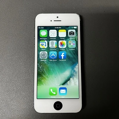 Apple iPhone 5 Black 64GB Model MD647LL/A - Image 1 of 4