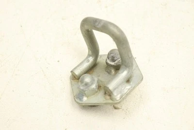 Honda Big Red 700 MUV 10 Door Striker Front Right Left 67238-HL1-A00 #1 50834 Foto 1 de 2