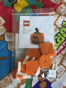 JACK-O-LANTERN Lego Calabaza Halloween 113 Piezas Set 2023 Barnes Noble Exclusivo - Imagen 1 de 5