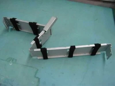 Compaq Right Hinged Cable Carrier Proliant 1850 DL380 241814-001 - Image 1 of 3