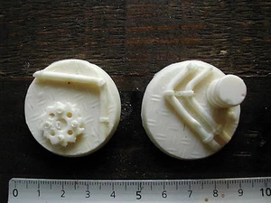 2x SOCLES/BASES ROND/ROUND 40MM RESINE TECHNICAL (NECROMUNDA/W40K... etc) #203 - Imagen 1 de 1