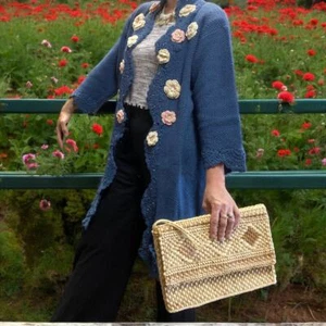 70's Vintage Straw Clutch Purse - Picture 1 of 6