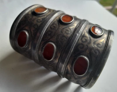 BRACCIALE TEKKE ARGENTO DECORATO CON  3 FILE CORNIOLE. PRIMI 900 - Immagine 1 di 3