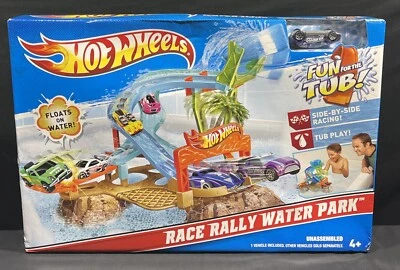 Hot Wheels Race Rally Water Park Playset 2011 Mattel - Image 1 of 4