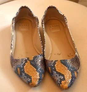 Michael Michael Shannon Multi Snake Print Flat M 8.5 - Foto 1 di 4