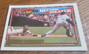 1992 Topps Rickey Henderson #2 Gold Winner baseball card Record Breaker A's HOF - Picture 1 of 2