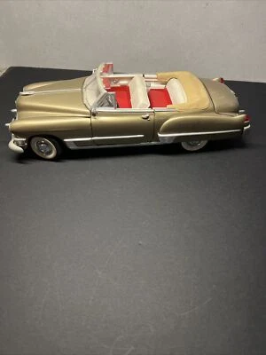 Cadillac Coupe de Ville Road Signature Deluxe Edition 1:18 '49 Foto 1 de 4