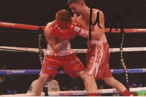 BOXING: MARTIN GETHIN SIGNED 6x4 ACTION PHOTO+COA - Picture 1 of 1