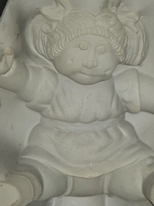 Vintage CABBAGE PATCH KIDS CERAMIC SITTING GIRL DOLL Slip Casting Mold EUC - Picture 1 of 10