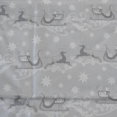 Tela Windham Glisten Whistler Studios 40299M Gris Navidad Trineo Reno 1 año Foto 1 de 4