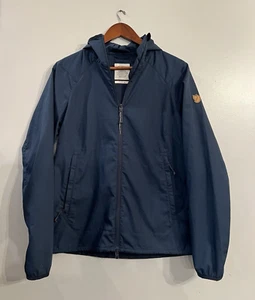 Giacca a vento FJALLRAVEN W's High Coast full zip cappotto con cappuccio blu navy medio - Foto 1 di 5