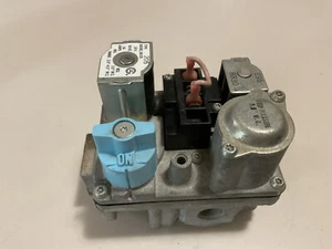 WHITE RODGERS 36E03 205 GAS VALVE - Picture 1 of 4