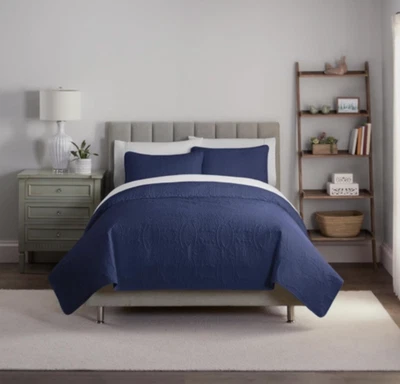 Waverly Navy Medallion Pinsonic 3pc Quilt & Shams Set King NIP - Image 1 of 4