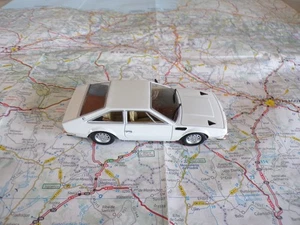 LAMBORGHINI Jarama GTS 1972 Blanc  IXO 1/43 - Picture 1 of 2
