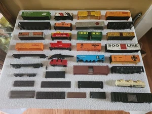 HO scale Freight Cars Junkyard For Parts Or Restoration (A) - Picture 1 of 13
