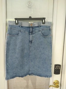 Jordache Vintage Denim Skirt Size 32 - Picture 1 of 4