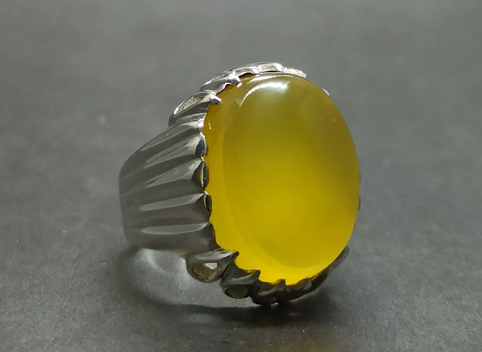 Anillo natural yemení amarillo profundo Aqeeq plata esterlina 925 hecho a mano con puntas de ágata Foto 1 de 4
