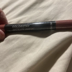 Revlon ColorStay Matte Lite Crayon Lip Color-004 Take Flight - Picture 1 of 4