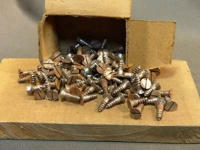 Lot de vis à bois tete fraisée ancien stock quincaillerie 6.5x20  50 pièces - Photo 1/4