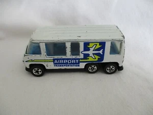 Hot Wheels 1980's Blackwalls France made GMC Motor Home Airport Transportation - Imagen 1 de 7