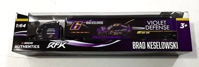 Camión Brad Keselowski #6 NASCAR Authentics 2022 Wave 4 Violet Defense 1:64 RFK Foto 1 de 4