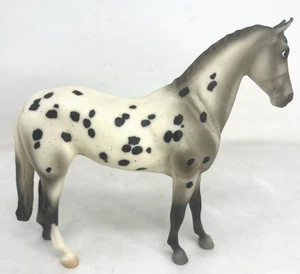 Breyer Pferd Leopard Appaloosa Modell #720036 2006 "Let's Have a Picnic" - Bild 1 von 8