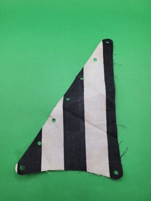 Authentic LEGO Part Piece 552952 Sail 15 X 22 Triangular With Black Thick Stripe - Image 1 of 2